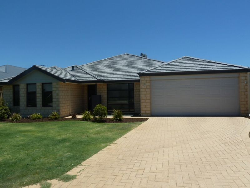 30 Crested Turn, Harrisdale WA 6112