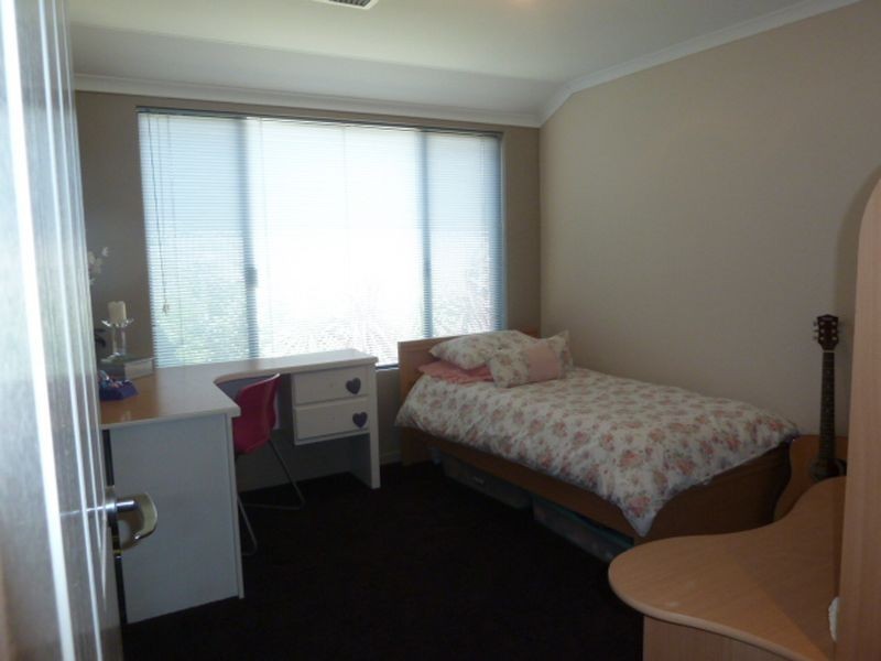 16 Nightingale Road, Southern River WA 6110