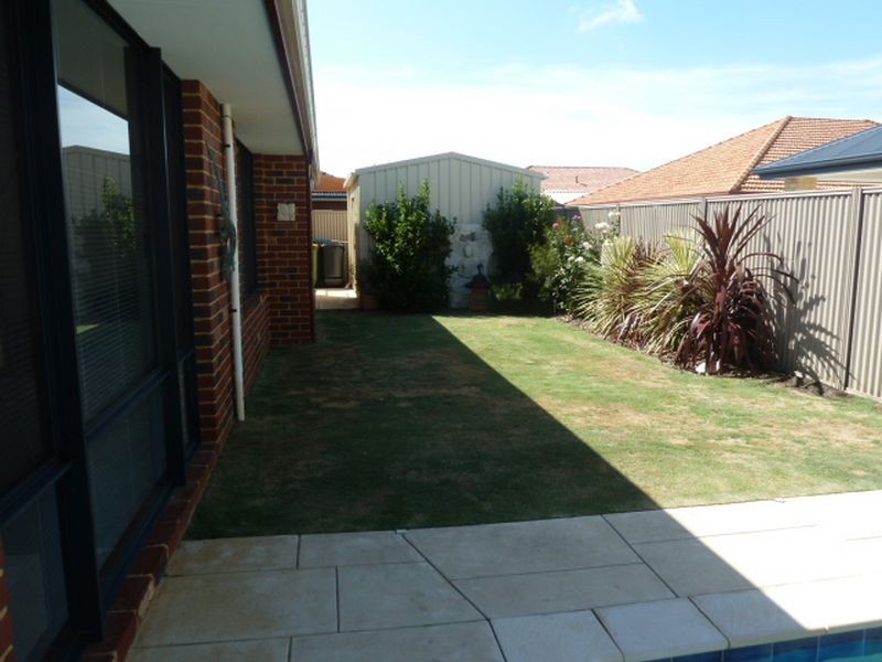 16 Nightingale Road, Southern River WA 6110