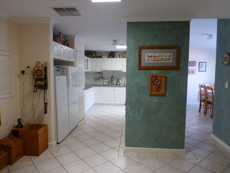 3 Coronet Court, Thornlie WA 6108