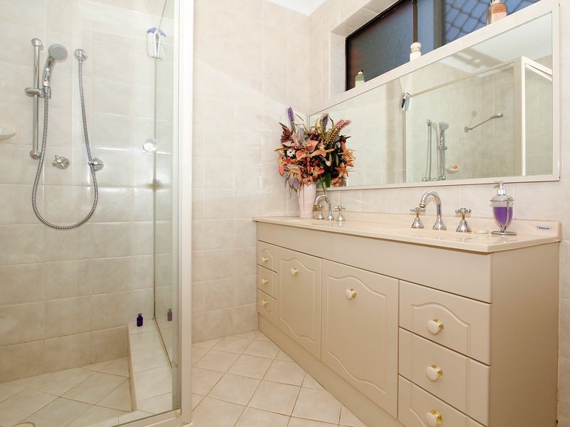 3 Coronet Court, Thornlie WA 6108