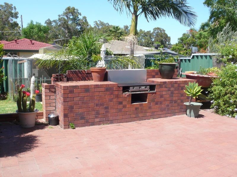 37 Kelton Way, Thornlie WA 6108