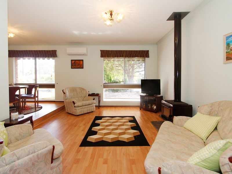 16 Shelburn Road, Thornlie WA 6108