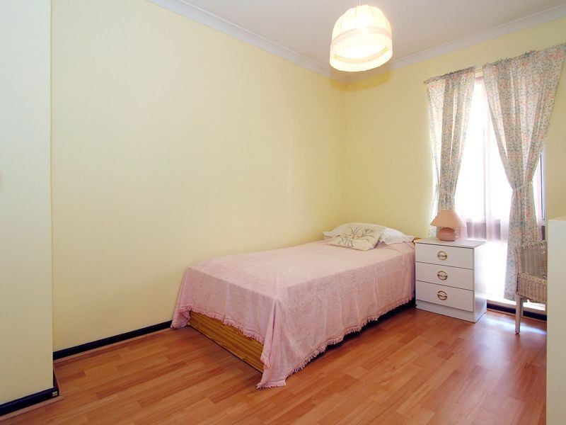 16 Shelburn Road, Thornlie WA 6108