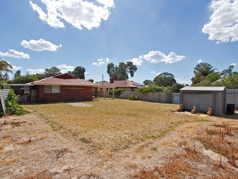 16 Shelburn Road, Thornlie WA 6108