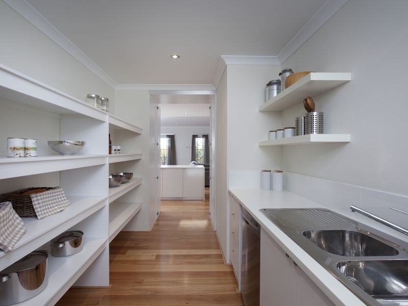 14 Adlington Way, The Vines WA 6069