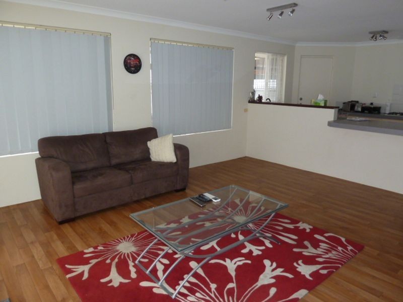 13 Vanilla Glade, Kenwick WA 6107