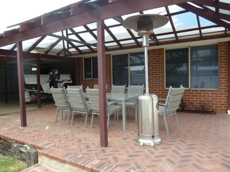 13 Vanilla Glade, Kenwick WA 6107