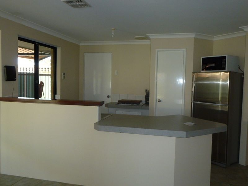 19 Tooting Street, Beckenham WA 6107