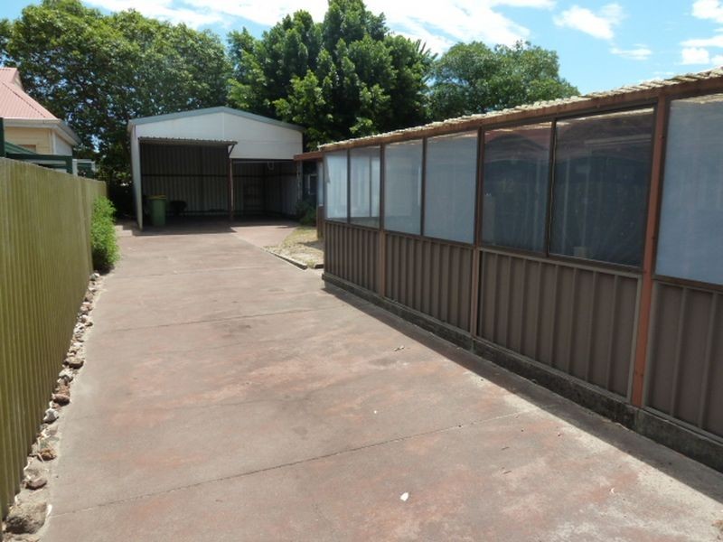 12 Gwalia Place, Gosnells WA 6110