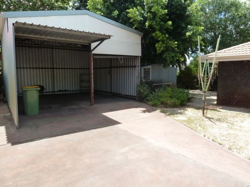 12 Gwalia Place, Gosnells WA 6110