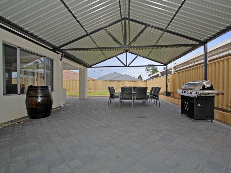 6 Elegant Approach, Harrisdale WA 6112