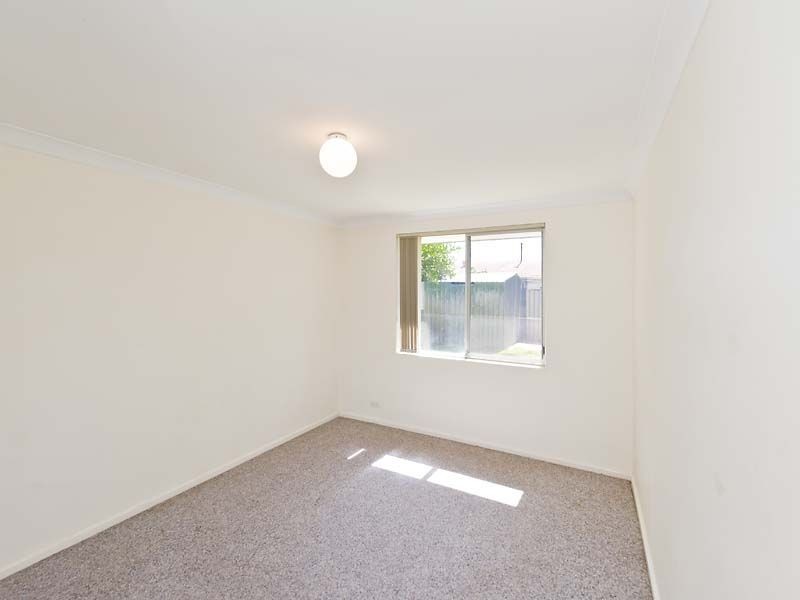 80 B Glyndebourne Ave, Thornlie WA 6108