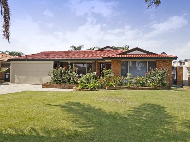 30 Hickory Drive, Thornlie WA 6108