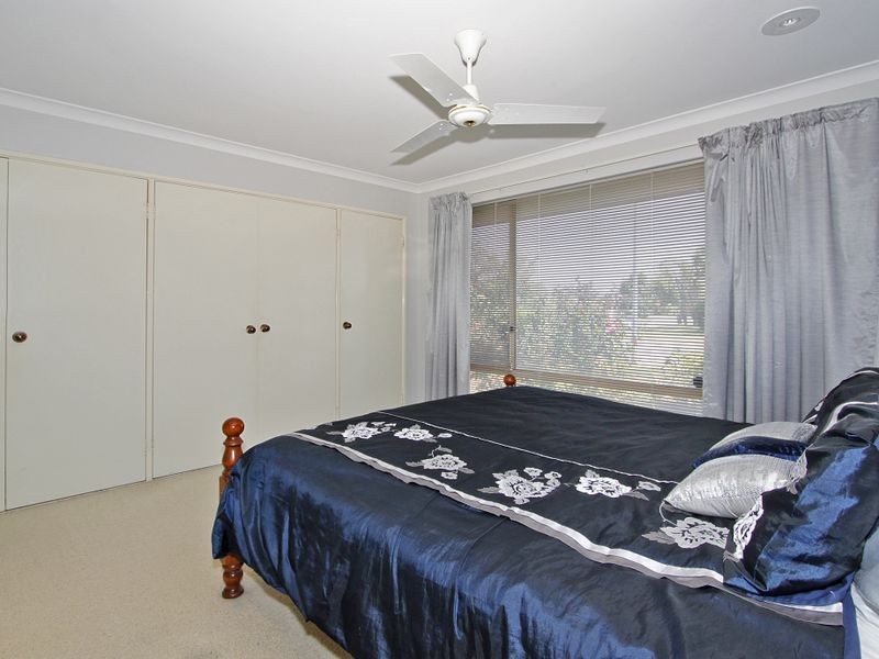 30 Hickory Drive, Thornlie WA 6108