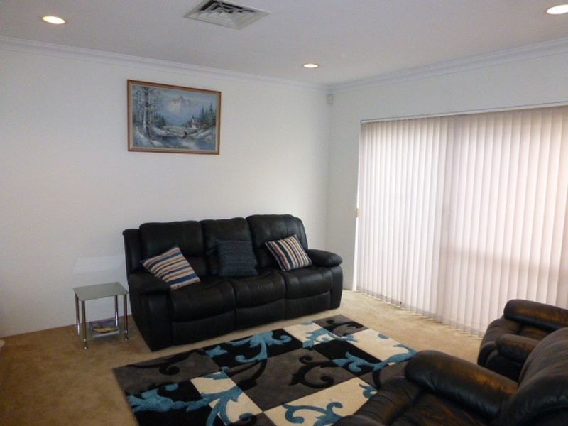 19 Regency Drive, Thornlie WA 6108