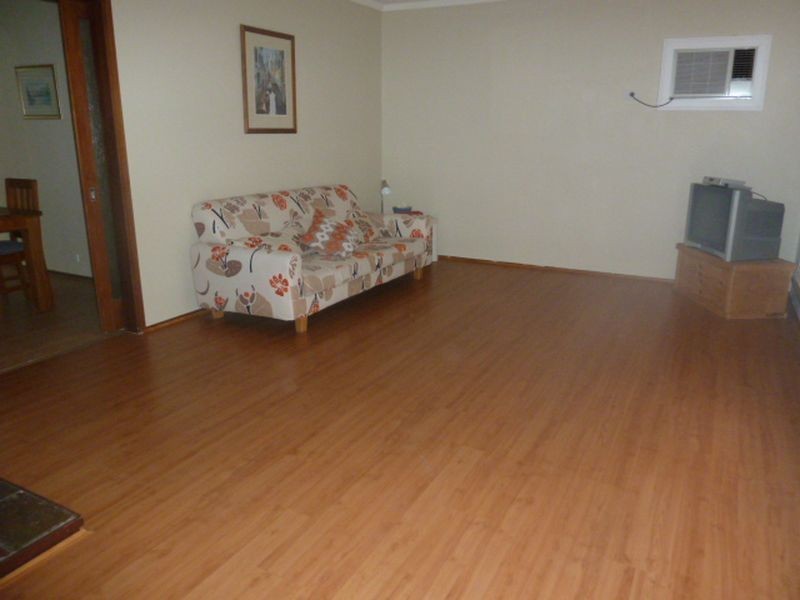 1/17 Hume Road, Thornlie WA 6108