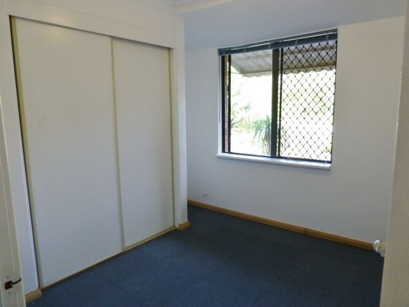 4 Constantine Court, Thornlie WA 6108