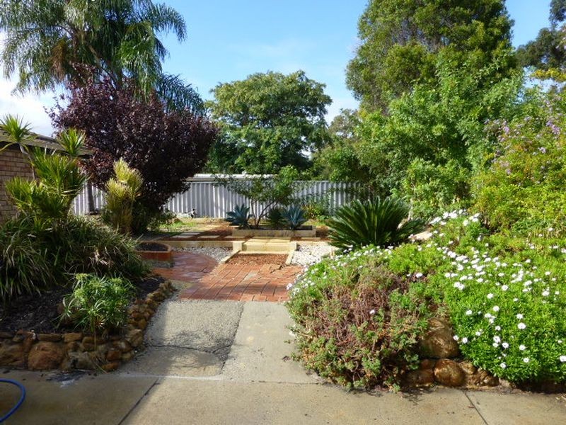 4 Constantine Court, Thornlie WA 6108