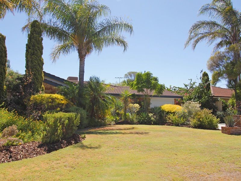 9 Camelot Court, Thornlie WA 6108