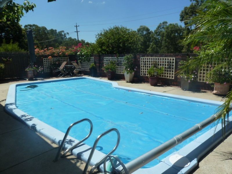 68 Connemara Drive, Thornlie WA 6108