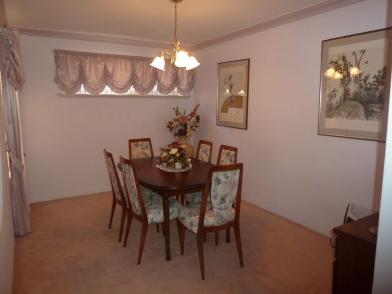 19 Regency Drive, Thornlie WA 6108