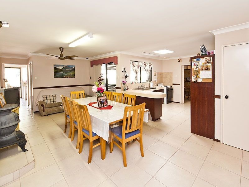 18 Meuller Way, Thornlie WA 6108