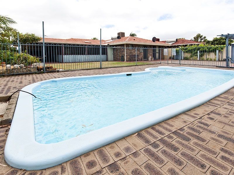 18 Meuller Way, Thornlie WA 6108