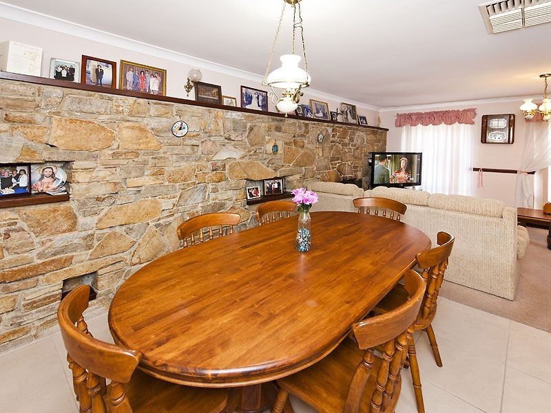 18 Meuller Way, Thornlie WA 6108