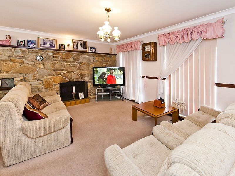 18 Meuller Way, Thornlie WA 6108