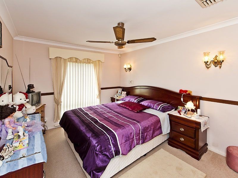 18 Meuller Way, Thornlie WA 6108