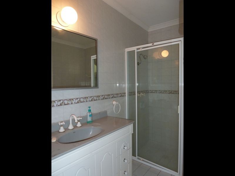 49 Pembury Road, Thornlie WA 6108