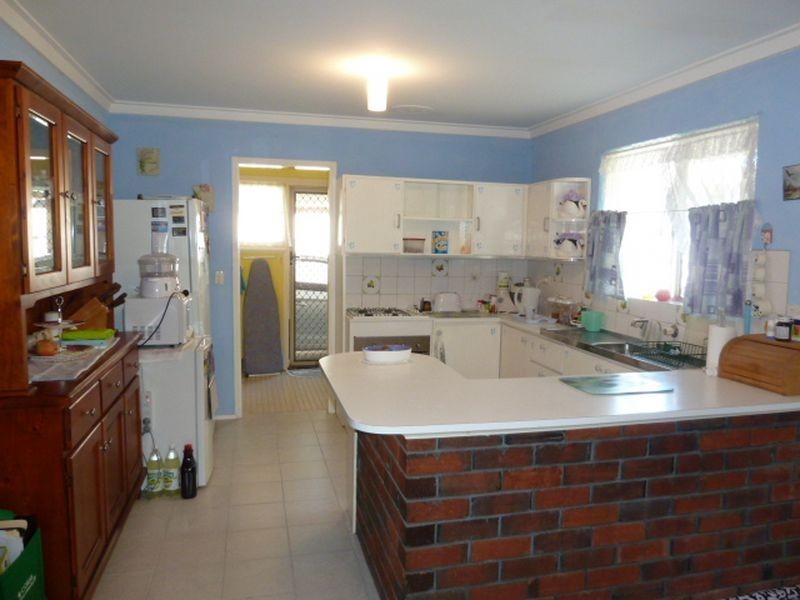 10 Tambulam Way, Armadale WA 6112