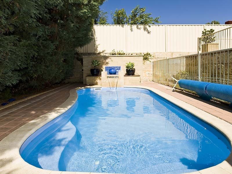 18 Rufford Lane, Canning Vale WA 6155