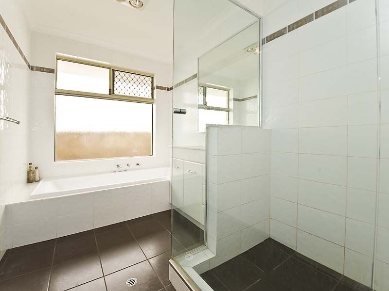 18 Rufford Lane, Canning Vale WA 6155