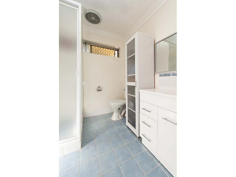 38 Grenadier Drive, Thornlie WA 6108