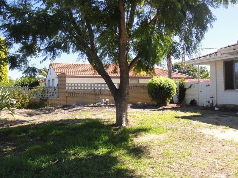 12 Sheldwich Street, Thornlie WA 6108