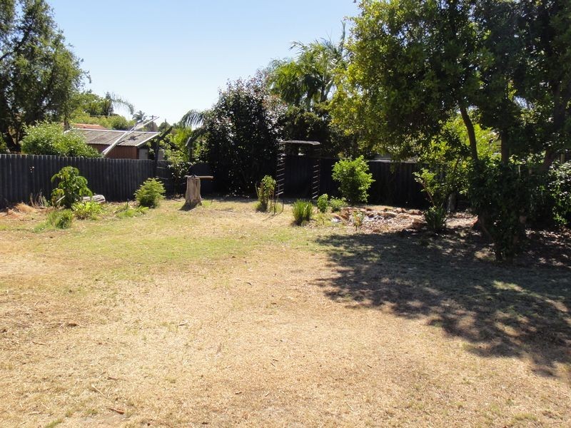 12 Sheldwich Street, Thornlie WA 6108