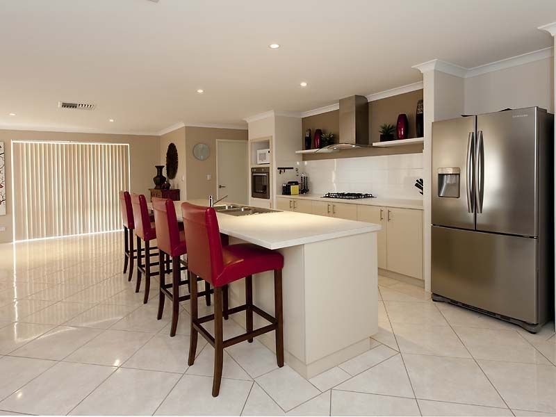 4 Shelduck Bend, Harrisdale WA 6112