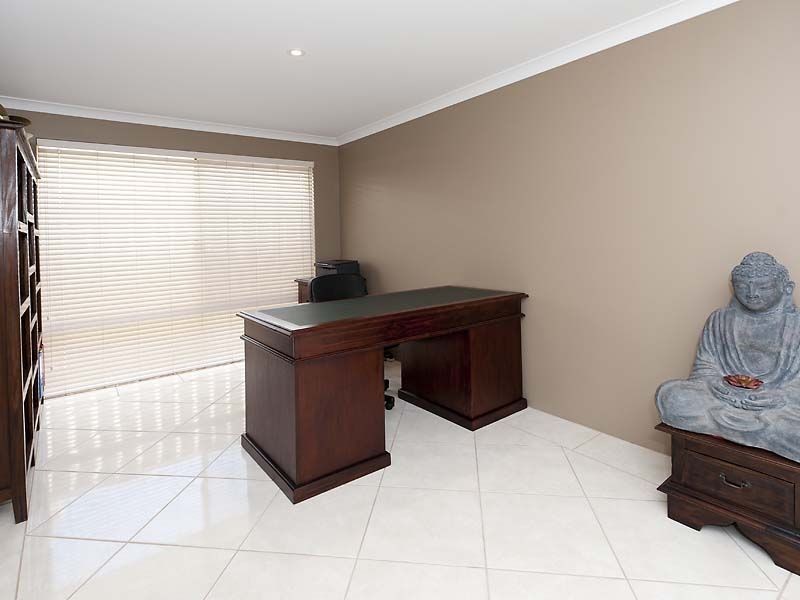 4 Shelduck Bend, Harrisdale WA 6112