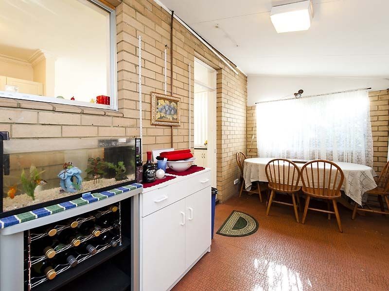 3 Lorenzo Street, Thornlie WA 6108