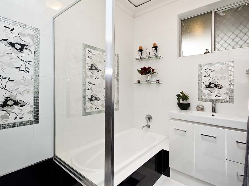 3 Lorenzo Street, Thornlie WA 6108