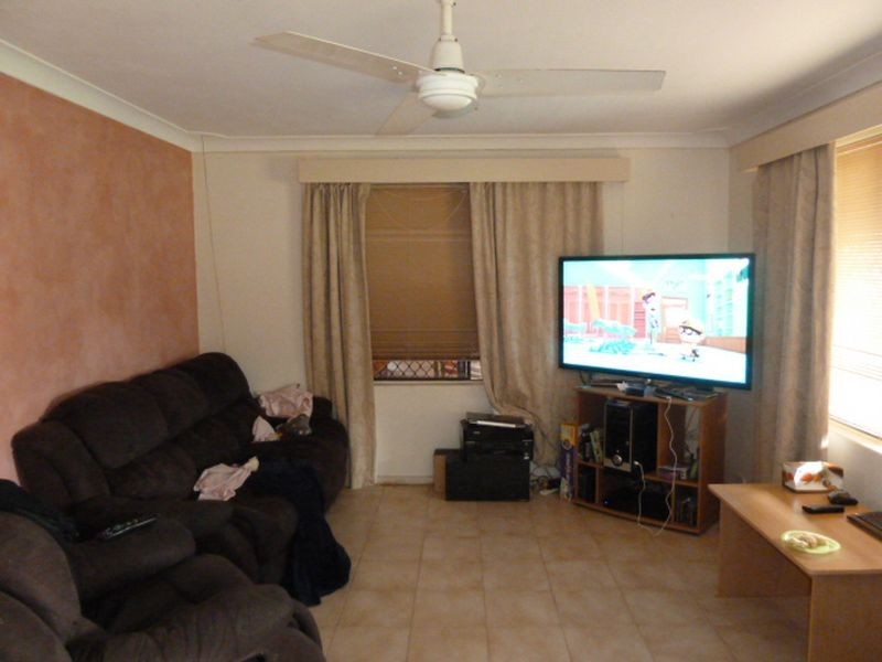 28 Ailsworth Court, Thornlie WA 6108