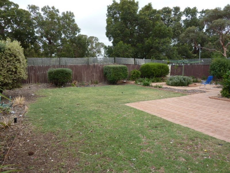28 Ailsworth Court, Thornlie WA 6108