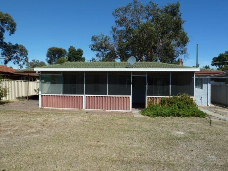 11 Barnston Way, Langford WA 6147