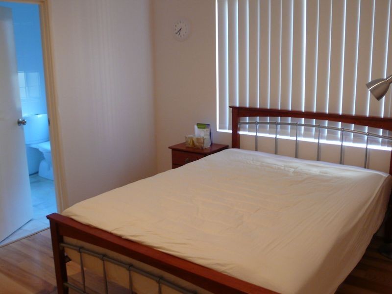 24 Finsbury Drive, Thornlie WA 6108