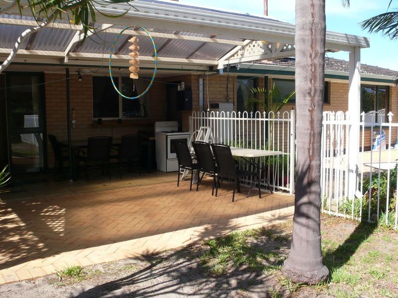 19 Sandon Road, Thornlie WA 6108