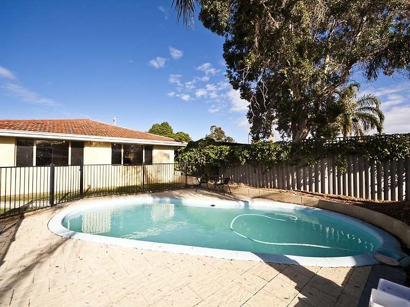 30 Stevenage Street, Huntingdale WA 6110