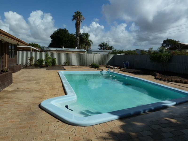 59 Shillington Way, Thornlie WA 6108