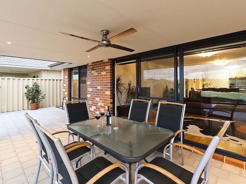 2 Crested Turn, Harrisdale WA 6112